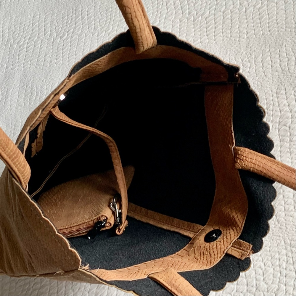NEW Beagles Brown Snake Print Shopper Shoulder Bag with Pouch - Picture 5 of 8